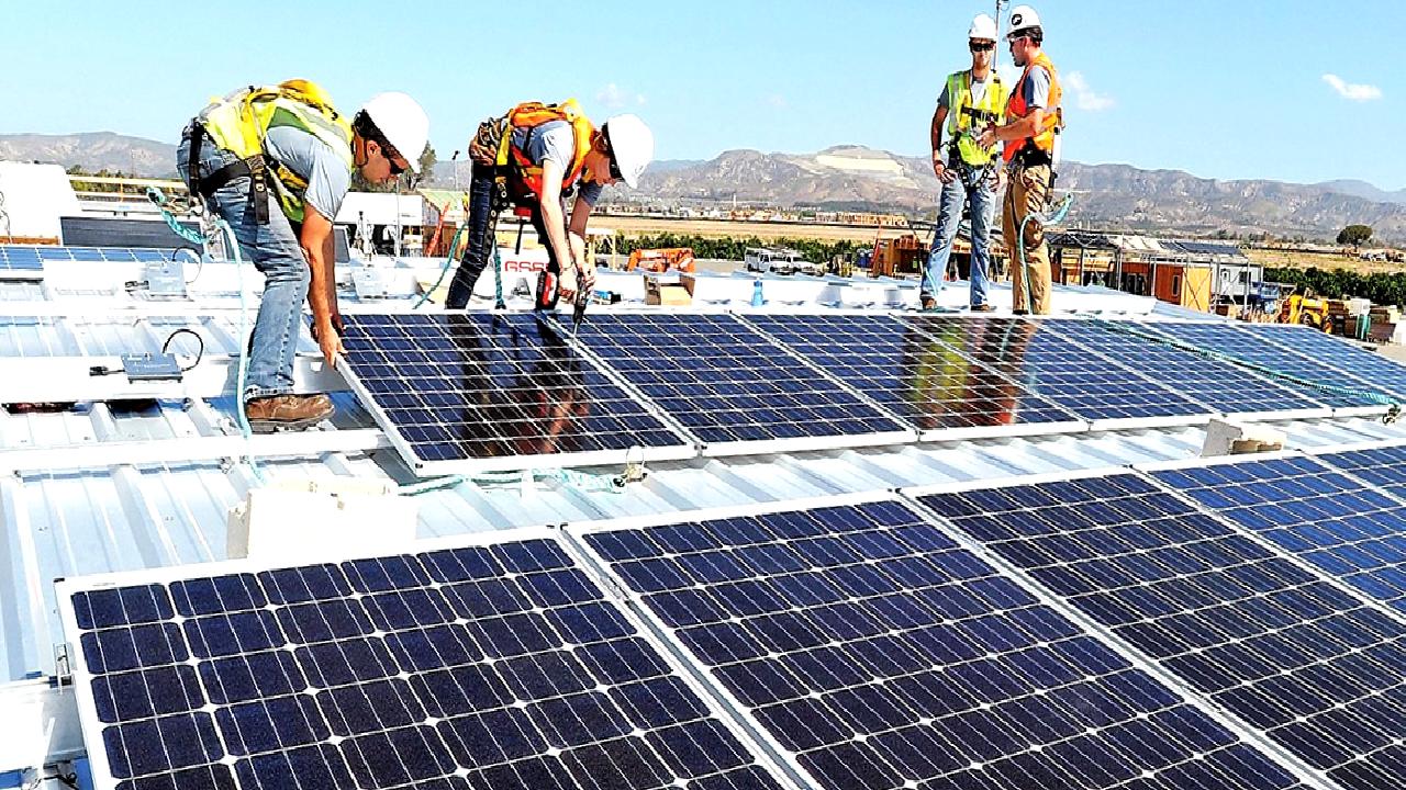 Güneş Enerjisi Sektöründe Aşırı Kapasite Sorunu